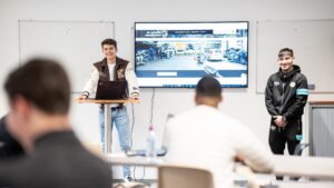 Koppel't presenteren studenten